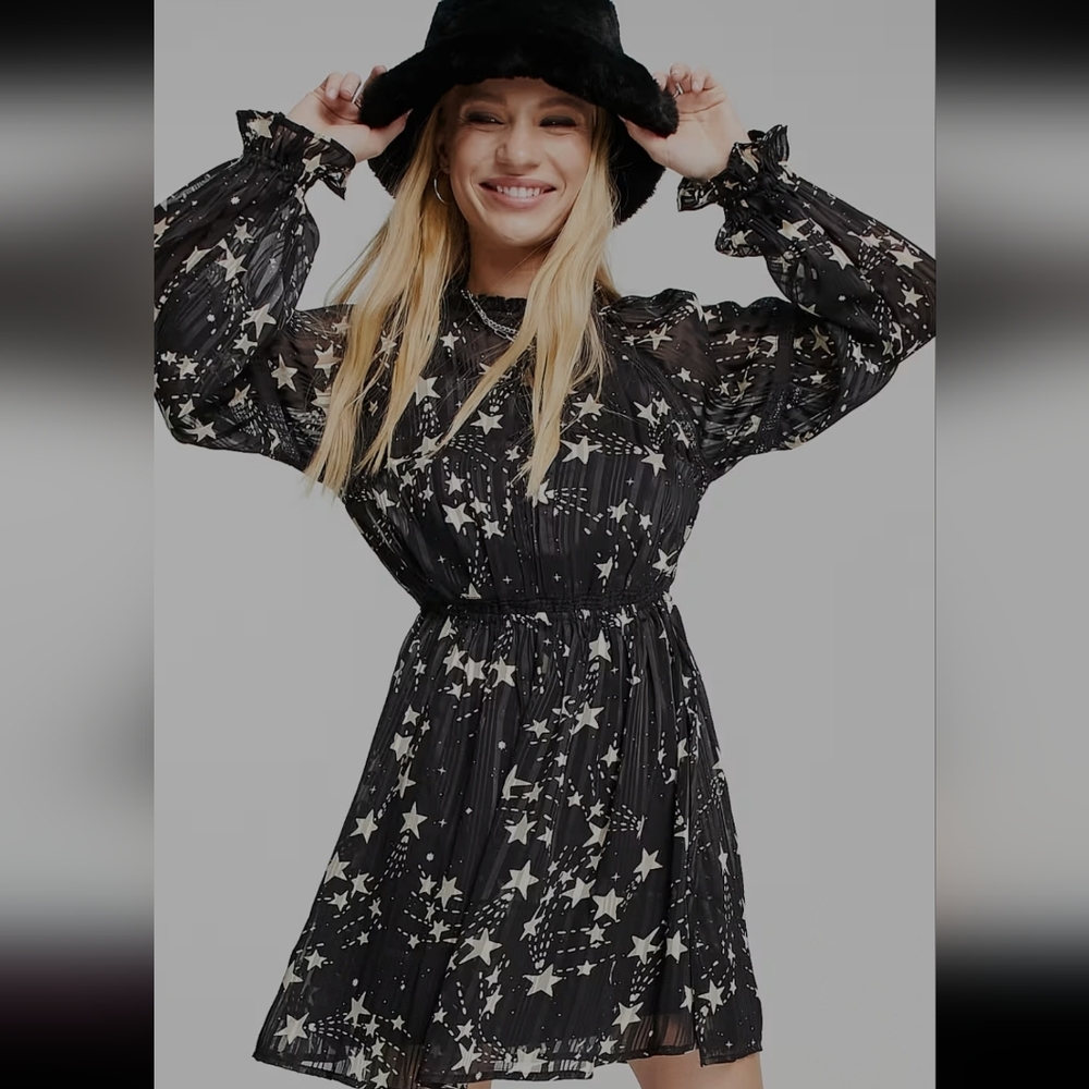 Topshop self stripe star mini dress mono
